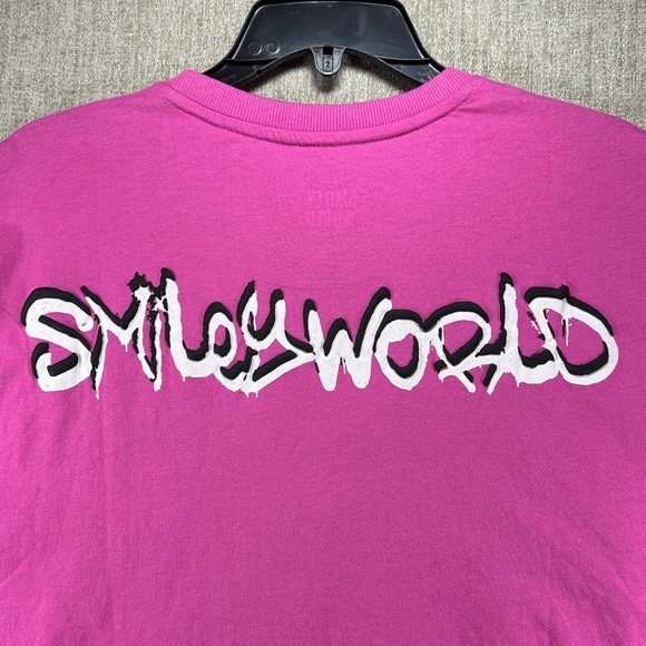 Smiley World Be Bold Pink Bear Graphic Tee XL/18 - Picture 3 of 9